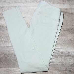 ALO Yoga  Mint color Leggings Size M